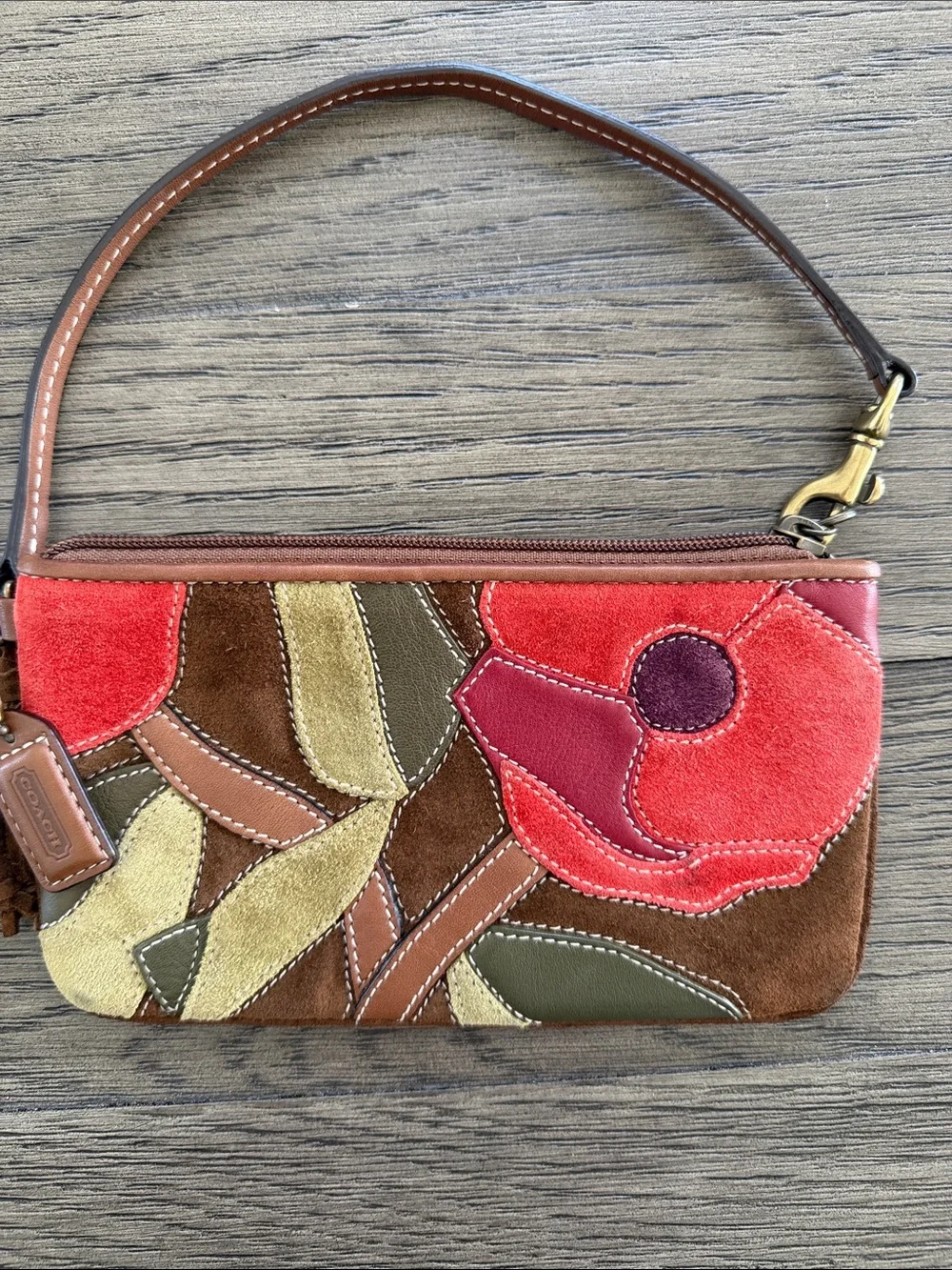 Coach Poppies for Peace 2004 ltd edition suede/leather patchwork wristlet - RARE - Picture 4 of 5